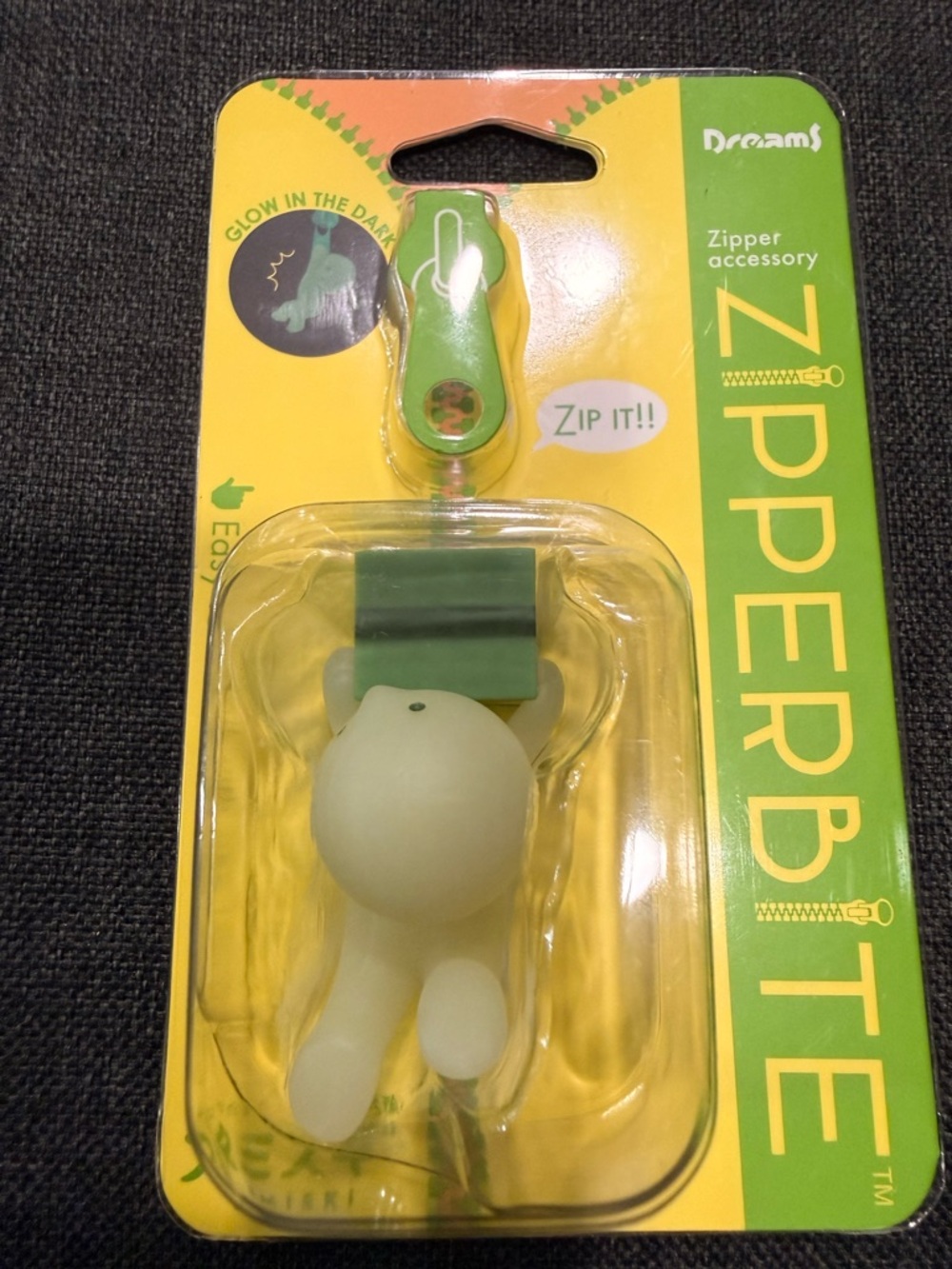 Source Unknown Glow-in-the-Dark Green Zipper Bite Accessory